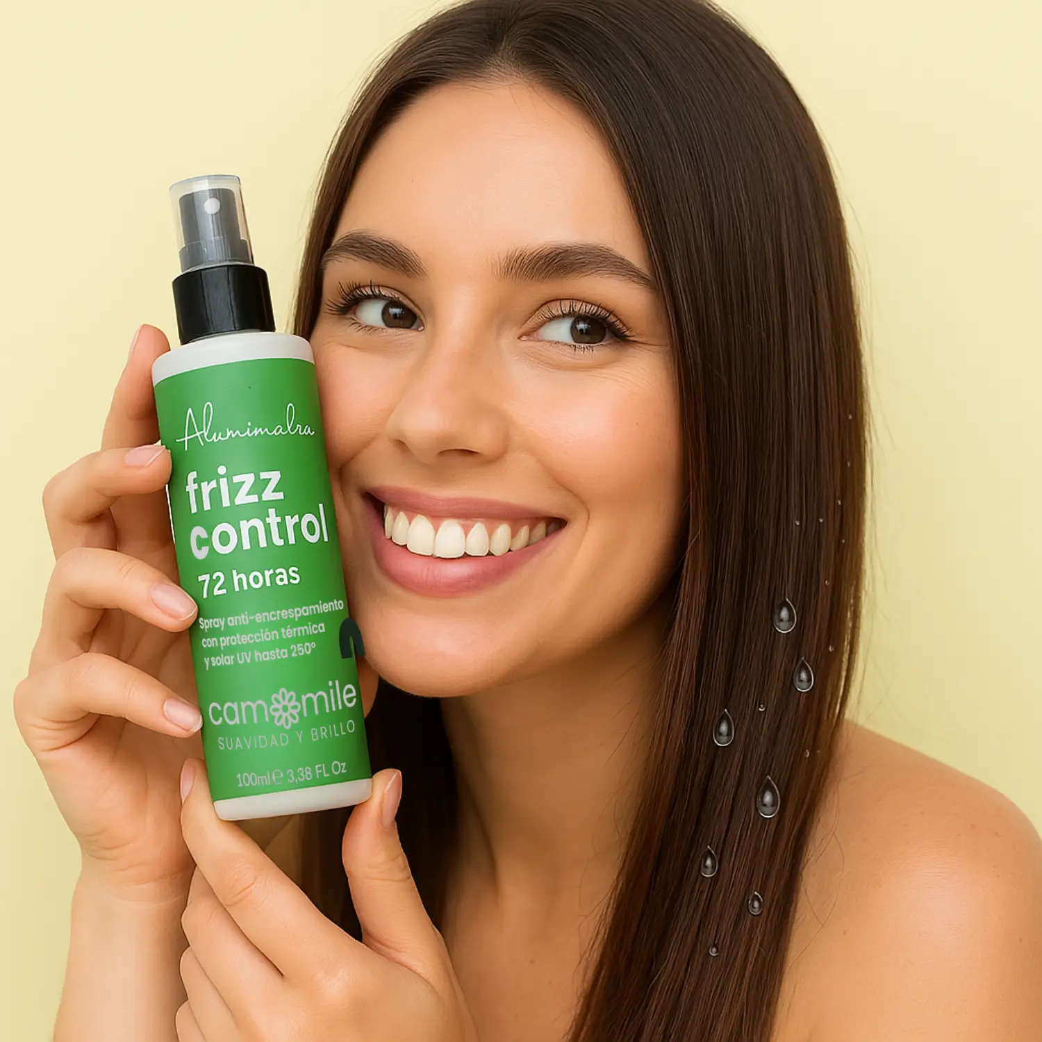 friz control chica sonriendo resbalan las gotas friz control chica sonriendo resbalan las gotas